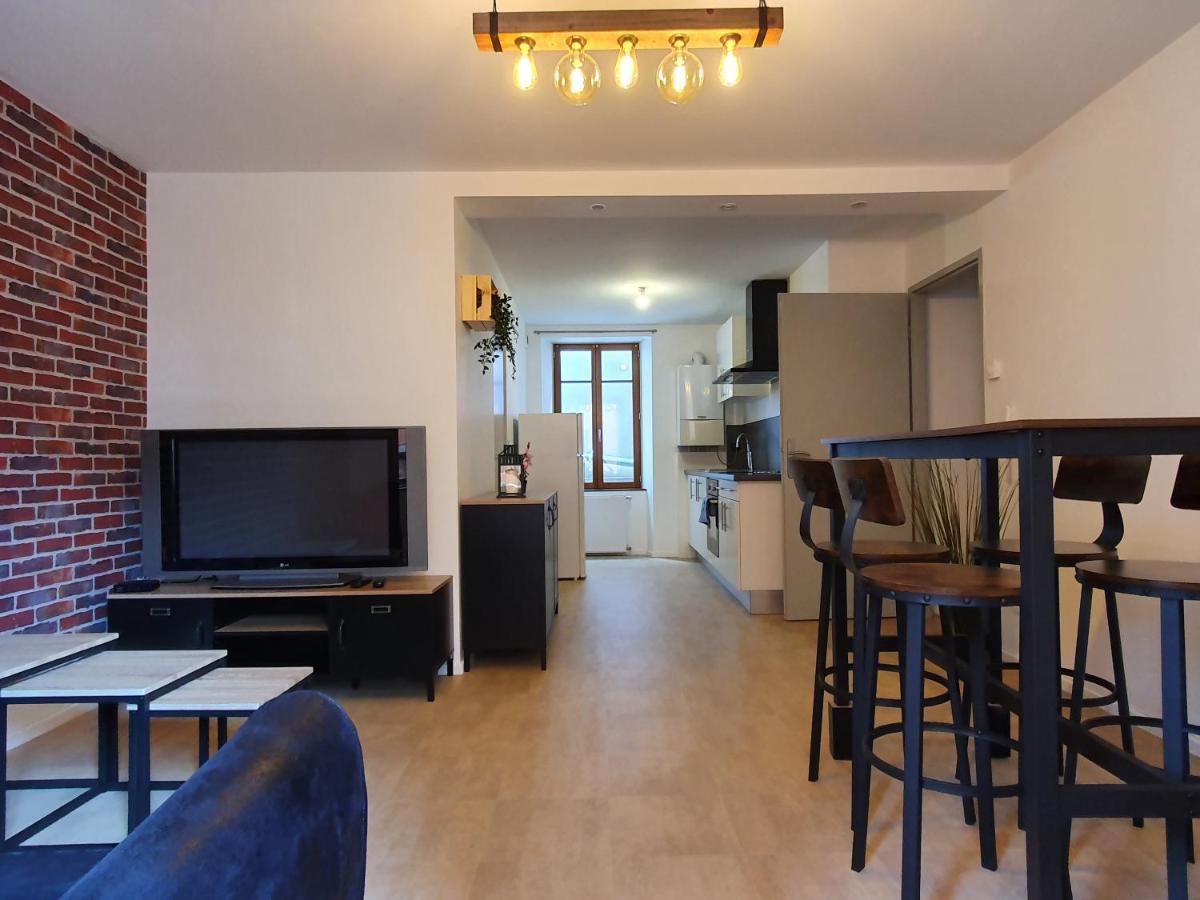 Appartement Industriel avec petite terrasse Belfort Extérieur photo